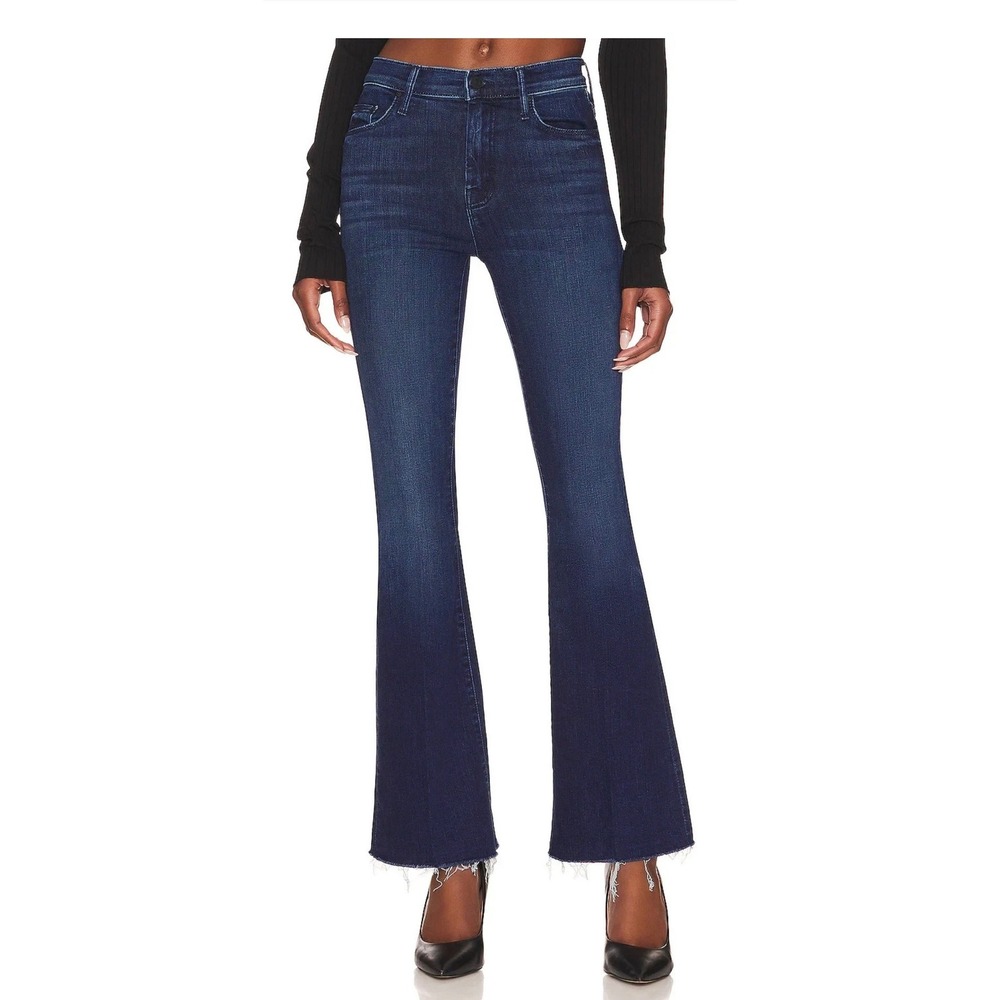 MOTHER The Weekender Fray Flare Jeans Mint Condition Dark Wash Size 30